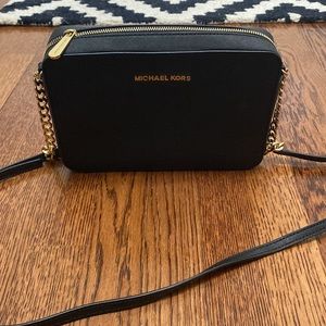 Michael Kors Black Jet Set Crossbody